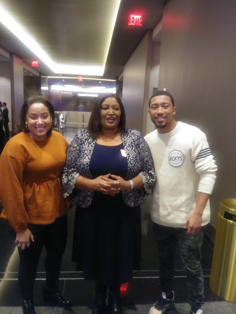 KarenWatts729's tweet photo. When I was in high school, the job I have now did not exist. Lawrence Jackson, Host of NBC News Stay Tuned, gets to be a reporter on Snapchat doing hard hitting news in casual clothes! Believe in yourself to make it all the way! Phenomenal opportunity for our scholars! #eSTEM https://t.co/kPseI2XDCI