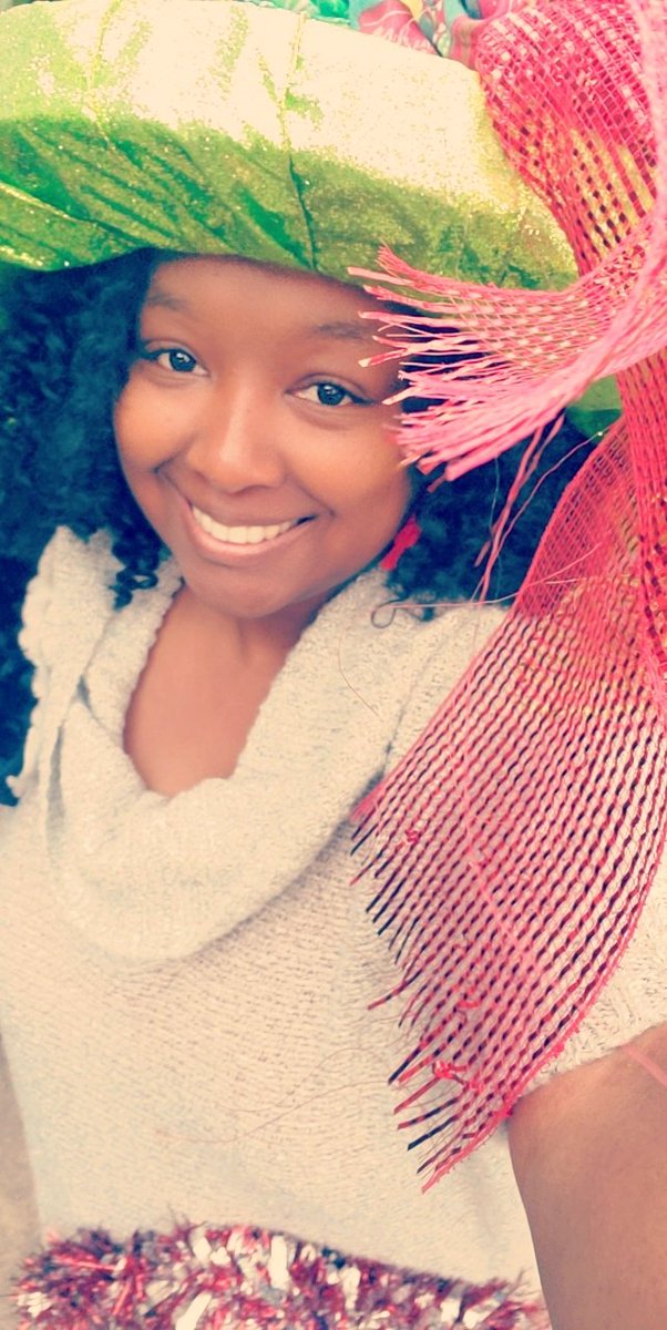 I may be just a LITTLE extra today 😂🎄🤣 #uglysweaterday <a href="/KlebKISD/">Kleb Intermediate</a>