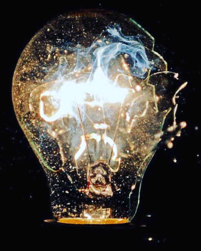 KratosLed's tweet photo. Crush those barriers, make sure you’re working 110% this weekend and every other one. HAPPY FRIDAY! 💡 🌟#kratos #LED #lights #ledlights #ledscreen #shine #startups #smallbusiness #smallbusinessowners #sustainability #sustainableliving #workhard #energy #barriers #strong  #igers https://t.co/0RG6iKErtX