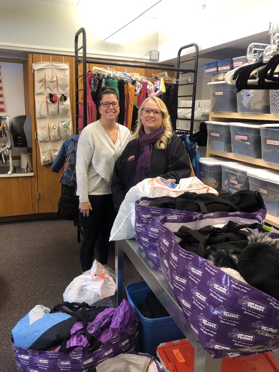 WBLAEF's tweet photo. Many thanks to @jbfnemetro for their recent generous donation to The Closet! We appreciate your support! https://t.co/uUTrmNOx8r