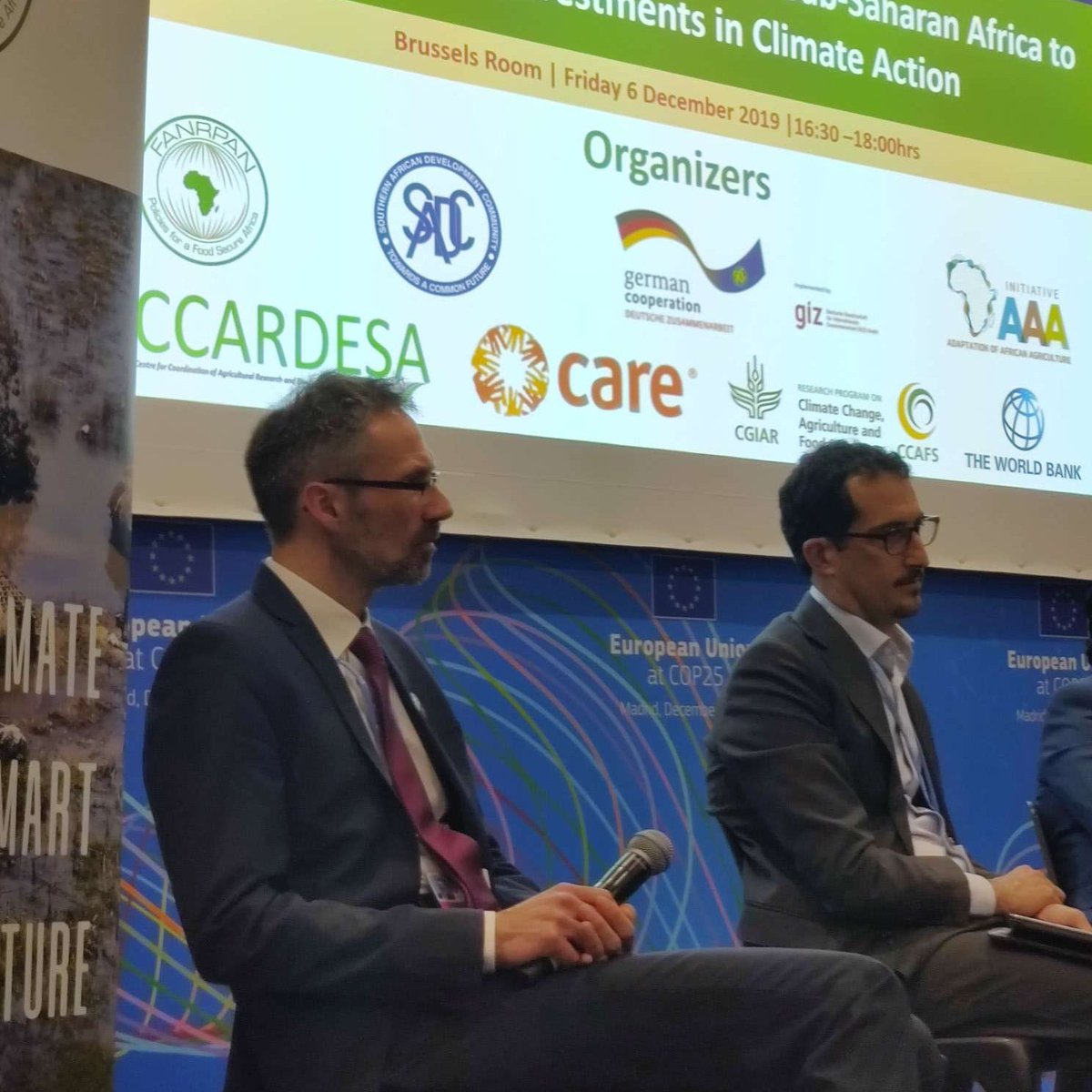 CGIARclimate's tweet photo. Scaling #climate-smart #agriculture requires projects w/ a strong business case, but also an enabling environment and political will, says Martin Schuldes, Head of Division Climate Initiatives @BMZ_Bund at #COP25 @FANRPAN event

#INVESTinCSA #ScaleUpCSA https://t.co/ZTZvdCREWB