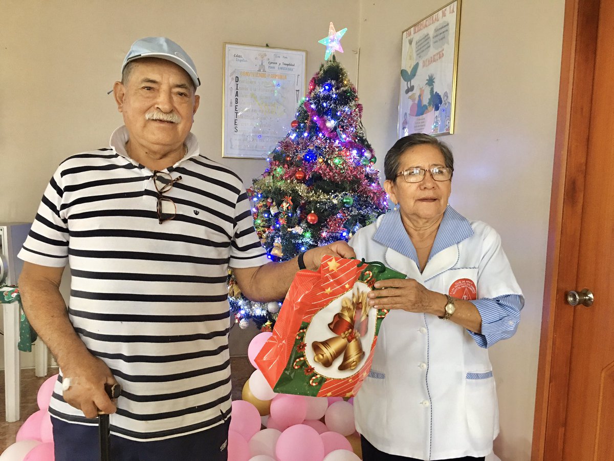 HospitalDGDZ's tweet photo. El club de Diabetes del @HospitalDGDZ celebró la navidad en una reunión llena de sorpresas. Agradecidos con esta casa de salud por la atención y el cariño del equipo #HGDZ @Salud_CZ4 @Salud_Ec https://t.co/ATC4JzMJut