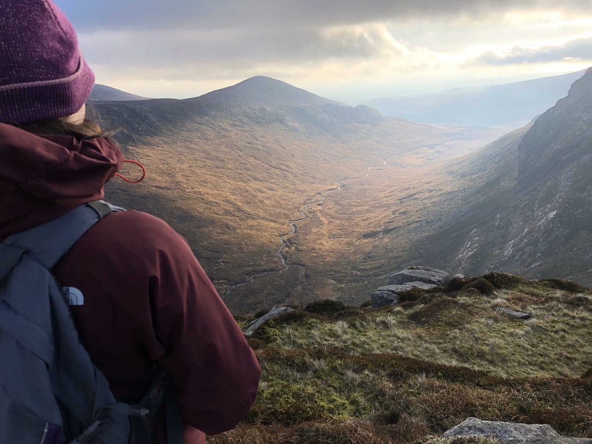 It’s impossible to fall out of love with these views. #lovemourne . . RT: Some spectacular view from Slieve Beg in the #MourneMountains this afternoon. #hiking #hillwalking 📸 @RadmanJourno