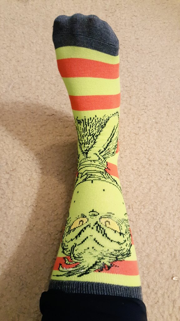 kline_kieran's tweet photo. You're a mean one, Mr. Grinch

#footworshipping #footworship #footfetish #cutefeet #socks #socksforsale #feetpictures #feetpic #findom https://t.co/Is6Exe9Xb8