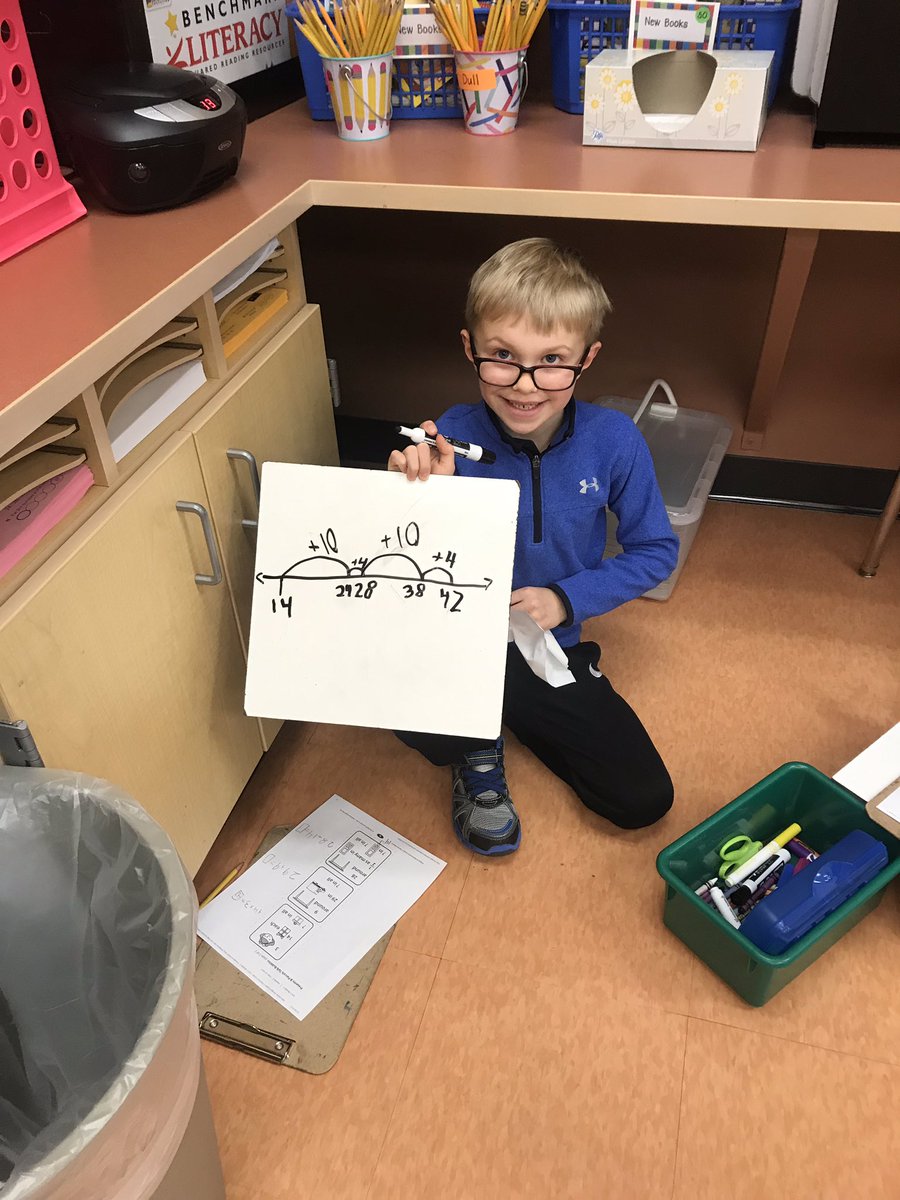 MrsStich2ndSGR's tweet image. We are on a roll with these empty number lines! Mrs. Gladue joined us for math today! #solvingmathproblems @sgrspuds @MoorheadSchools @GladueRachel