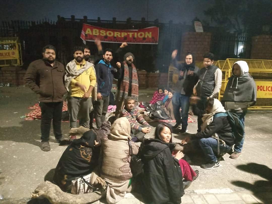 Sunitaguliatok1's tweet image. @PMOIndia @AmitShah Sir, please look at the plight of Adhoc teachers of Delhi University, who are on indefinite strike since December 4, 2019
#onetimeregulation4AbsorptionofDUADHOC
#DUadhocABSORPTION
#OneTimeRegulationForAbsorption
#OnlyAbsorption 
#ABSORPTIONof6500_DUadhocs