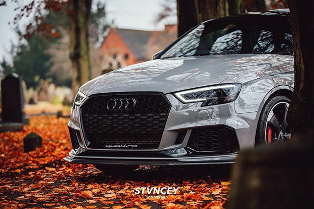 26thVisuals's tweet photo. 🚀 // #audi #rs3 #saloon #vsco #slammeduk #candyshowroom #nardogrey #cemetery #grey #35mm #teamaf #autofinesse #audigram #dunkingbiscuit https://t.co/215hkEyoN1 https://t.co/ydG6cryymM