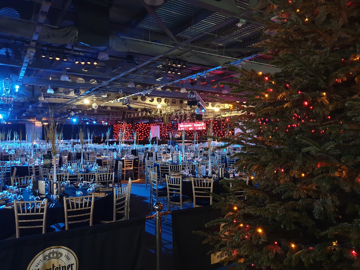 DoncasterRaces's tweet image. We have got that #FridayFeeling as Christmas Live 2019 begins in just over an hours time 🤩

👉 bit.ly/2jYud6A