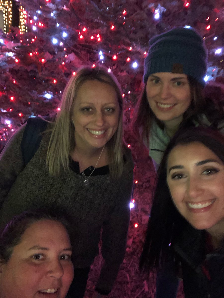 KPM_CPAs's tweet photo. It’s the most wonderful time of the year in the @CityofBranson &amp; they know how to BRING the holiday spirit. Recently, members of the #TeamKPM A&amp;A department got together to spread holiday cheer at @SDCAttractions.  #KPMSpirit #KPMCulture https://t.co/cx4IMOiE0d