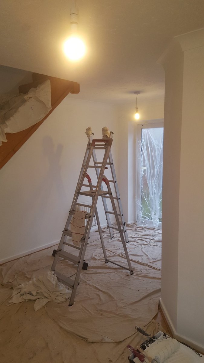 House refurb in Hertford coming along nicely !! Get booked up Now  #easthertshandyman #propertymaintenance #brewerspaints #hertfordandware