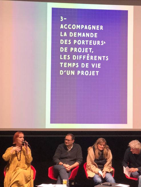 AssoANIS's tweet photo. #ROUMICS Accompagner les porteurs de projet de constructions éphémères, transitoires, ... (sur l'espace public) : les différents temps de vie d'un projet, jusqu'à la maintenance et au démontage ! Témoignage et partage du guide produit par  la ville de @roubaix pour ces #COMMUNS https://t.co/4RnTCC3DlJ