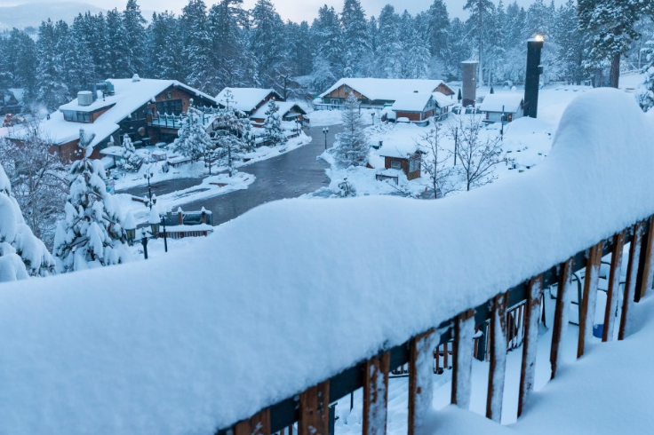 ITTAC_LA's tweet photo. When tourists think of California, they usually think of sunny weather and beautiful beaches, but we have some amazing destinations for snowy winter fun too! Sadly, the storms have been shutting them down this season. 

Read more about the shutdowns here: https://t.co/HdlxKp7ut4 https://t.co/4YsnqiEMXG