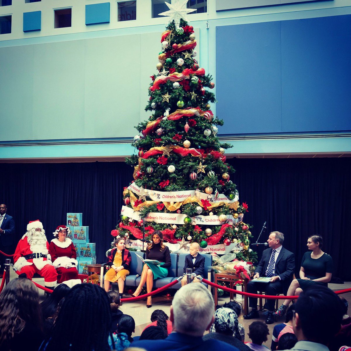 Celebrated the joys of the #Christmas season with children at @ChildrensHealth. We made crafts and read 'Oliver the Ornament meets Belle' and even got to see Santa and Mrs. Clause!