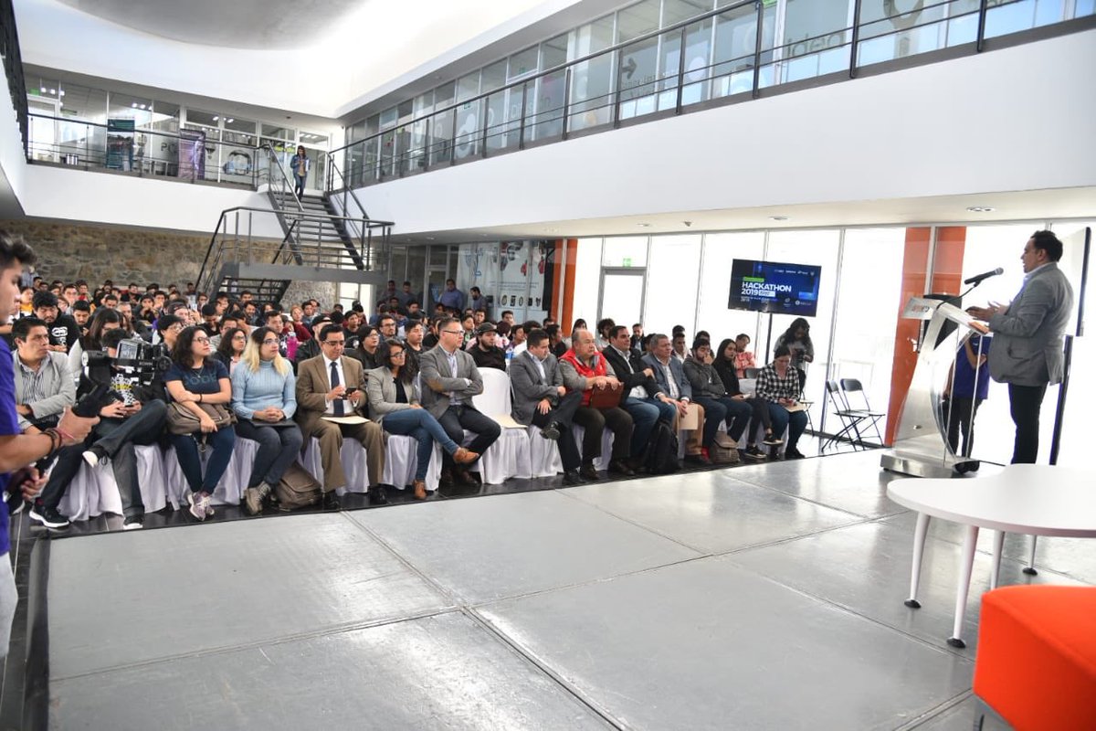 LamanCarranza's tweet photo. Esta iniciativa reta a los jóvenes universitarios, emprendedores, académicos y la sociedad a resolver con creatividad y soluciones innovadoras problemas para hacer de las ciudades mejores lugares para vivir. #hackaton2019 https://t.co/qfjME1xZwR