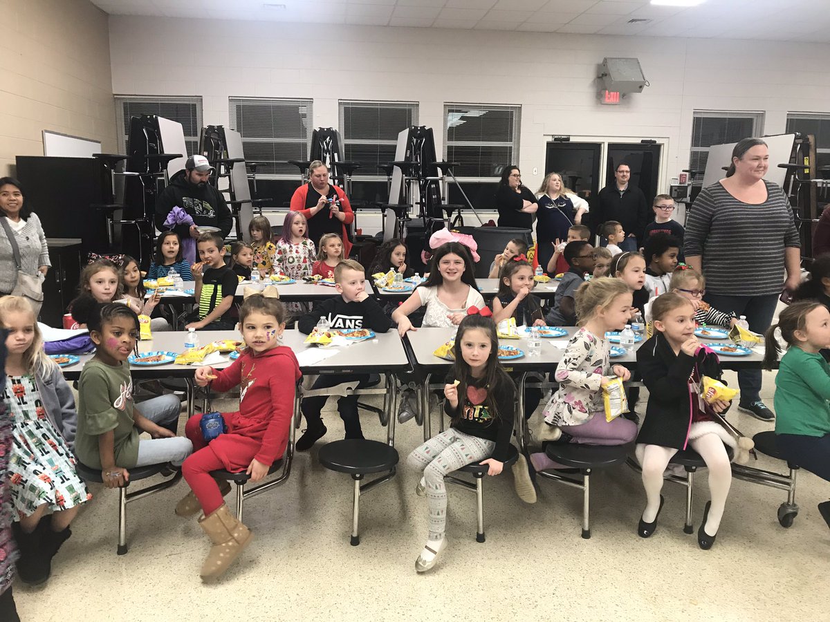 tussingtigers's tweet photo. Our Kindergarten through second grade students are having a great time at the Sock Hop @LES_CHPS @NES_CHPS @tussingtigers @CHPSK12 https://t.co/YFRcg6WQrI