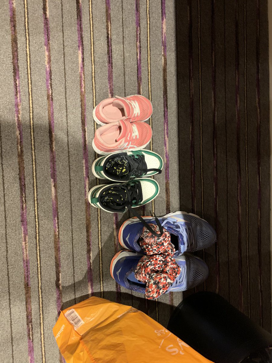 carderemma_emma's tweet photo. When 3 pairs are better than 1 unexpected supportors for @HarpendenNC game in Norfolk tomorrow thanks too @judemann for being our taxi and supplier of sweet treats #3inabed https://t.co/O7iacXXmip