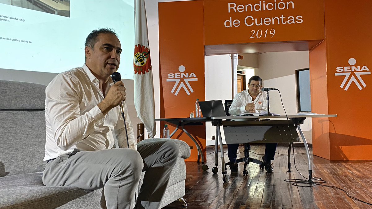 SENAQuindio's tweet photo. Walter Villarreal inició en el #SENA  #Quindío, en calidad de emprendedor, hoy su empresa @hechoencafe también es apoyada por #Sennova con recursos de Investigacion, innovación y Desarrollo para su empresa #SENARindeCuentas ¡Felicitaciones! 👏🏻👏🏻👏🏻✅ https://t.co/d7rOZpWawh
