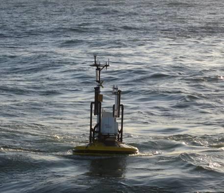 VineyardWindUS's tweet photo. OW MARINER UPDATE NO. 22: Please be advised that the Vineyard Wind Lighted Research Buoy (VWM-01) was deployed on May 16, 2019 and is expected to remain on site through 2020. The buoy collects met-ocean data for the #VineyardWind project. https://t.co/c8Pqeo769e #marinerupdate https://t.co/PEE2dbwDnT
