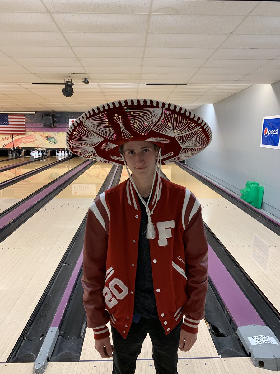 fhsbowl's tweet photo. Girls bowling fell to Pleasant 1487-1355. Makenzie Nichols led the team with a 289. Boys were victorious over Pleasant 1886-1712. Anthony Nichols led the way with a 385 and a sombrero. In his varsity debut, Adam Burke rolled a 287 and earned a turkey! https://t.co/PVD0c1Ghnb