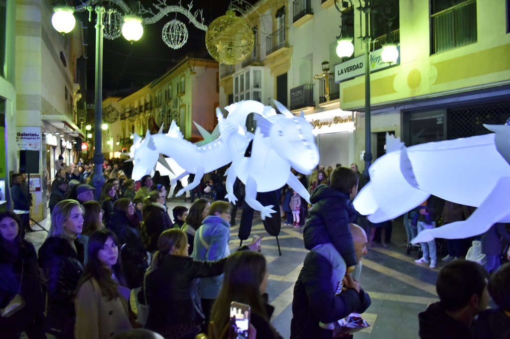 CulturaLorca's tweet photo. 🎄🎊 El espectacular encendido de luces da la bienvenida a la navidad en nuestra ciudad 🎊🎄

#NavidadLorca https://t.co/NtQxdjDGVW