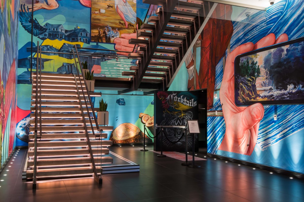 Find what you seek.  Under the stairs.  To the left of the iPhone.
<a href="/WBellevueHotel/">W Bellevue</a>  I <a href="/BelleCollection/">Bellevue Collection</a>