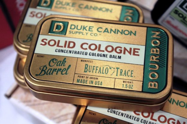 AnnsHoustonTx's tweet photo. New #DukeCannon solid cologne makes a great #stockingstuffer gift for #DadChristmas!  $25.  More here:  https://t.co/2CZbP2q4xT https://t.co/7jd38etnn6