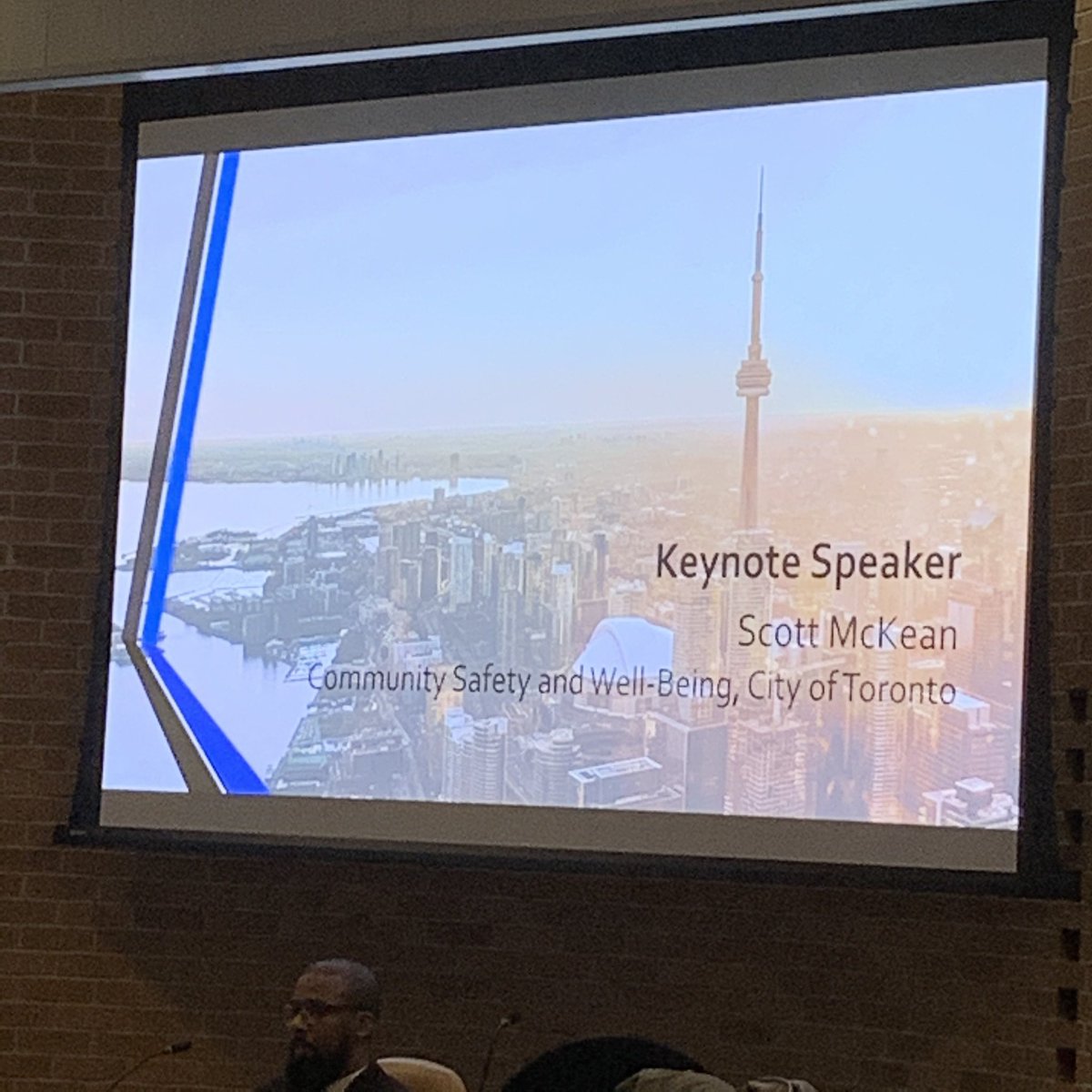 redheadStorm's tweet photo. Lots of learning happening despite post lunch crash. Super interesting talk by @smckean - a mashup of @FOCUSTablesTO : The Origin Story, Community Safety and Well-being planning and info about 2 new Community Justice Centres! @SafeCity_TO #silobustingTO https://t.co/t8VLk2QNEd