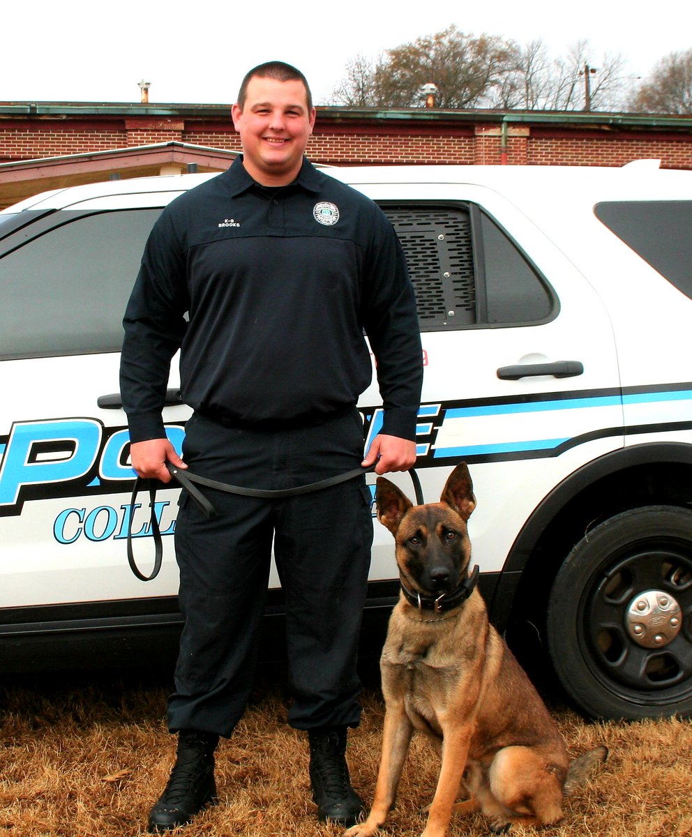 colliervillepd's tweet photo. We would like to congratulate K9 Officer Hunter Brooks and his K9 partner "Joker" on their recent graduation. Visit https://t.co/DLHfUbk2lc for more.
#colliervillepd #colliervillepolice #townofcollierville #policek9 https://t.co/t7ZTiDIGwK