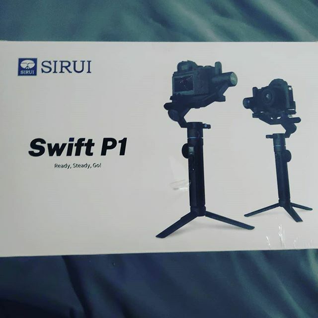 Swizzlerz's tweet image. My #Sirui #SwiftP1 just arrived! Time to open the box not on camera lol 😁😁😁😁 ift.tt/2Lvh93g