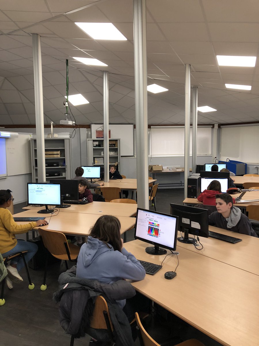 mr_fort's tweet image. Aujourd’hui c était le #concourscastor au collège de Lavardac. Les résultats en fin de semaine et on attaque en suivant le concours #algorea. @ConcoursCastor @BordeauxDane