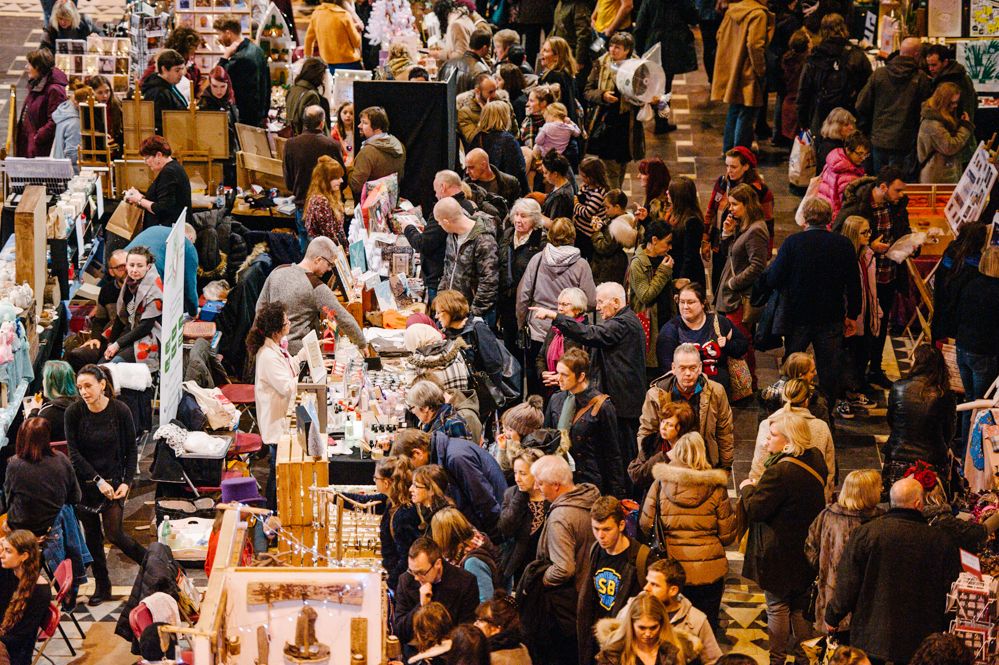 _OpenCulture's tweet photo. Early to bed tonight craft lovers! So you're fully rested for the independent Christmas shopping event of the year! 🎄🎁😍 #WAM19 @LivCathedral @TheGuideLpool @doublenegativeL @artinliverpool https://t.co/tFIu17HWeG