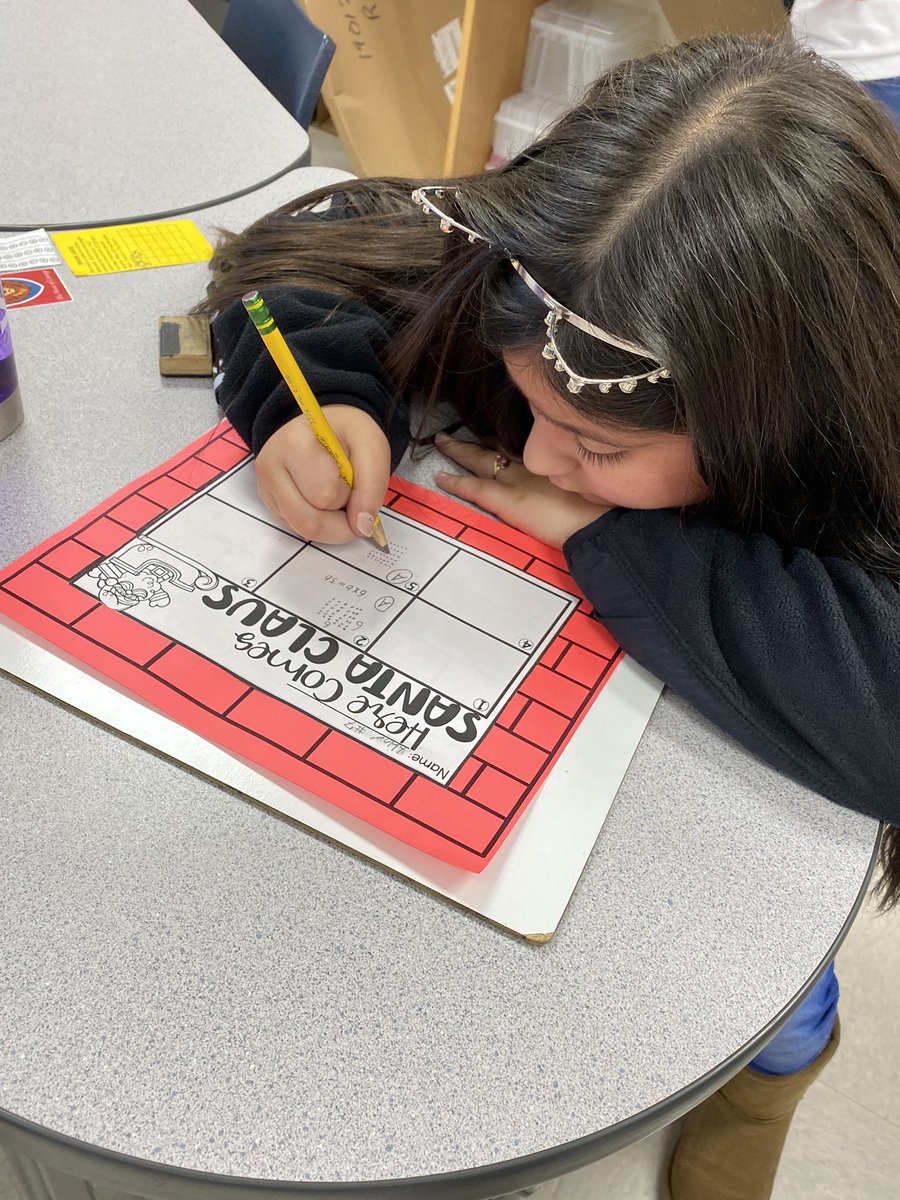 JennyWorks2's tweet photo. Three days of district checkpoints has not stopped my awesome kids from working hard. Very proud of their determination to be the best!!! @LockeKelly @allysonlbell #northsidepride https://t.co/i4K45RBlJQ