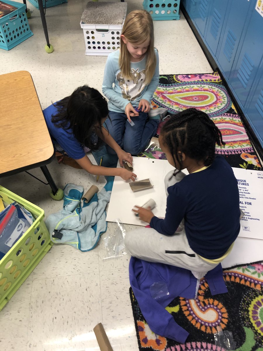 mcwilliamse's tweet photo. Mac &amp; Castillo’s 2nd grade building roller coasters to use force &amp; motion!!! @eecastillo1 @MorningsideES @MsHollyShelton https://t.co/L5XOllKlAn