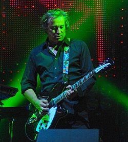 Peter Buck cumple 63 años hoy, el mismo día que cumples años Tú!!!! Happy Birthday!!!   