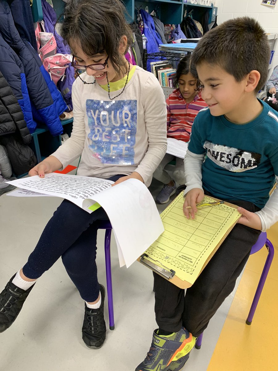 msgembarasclass's tweet photo. Thanks @MrsJohnsonRidge for coming to our Realistic Fiction Publishing Party! So fun reading to our younger siblings! @D59Ridge https://t.co/7f6DkjmEqu