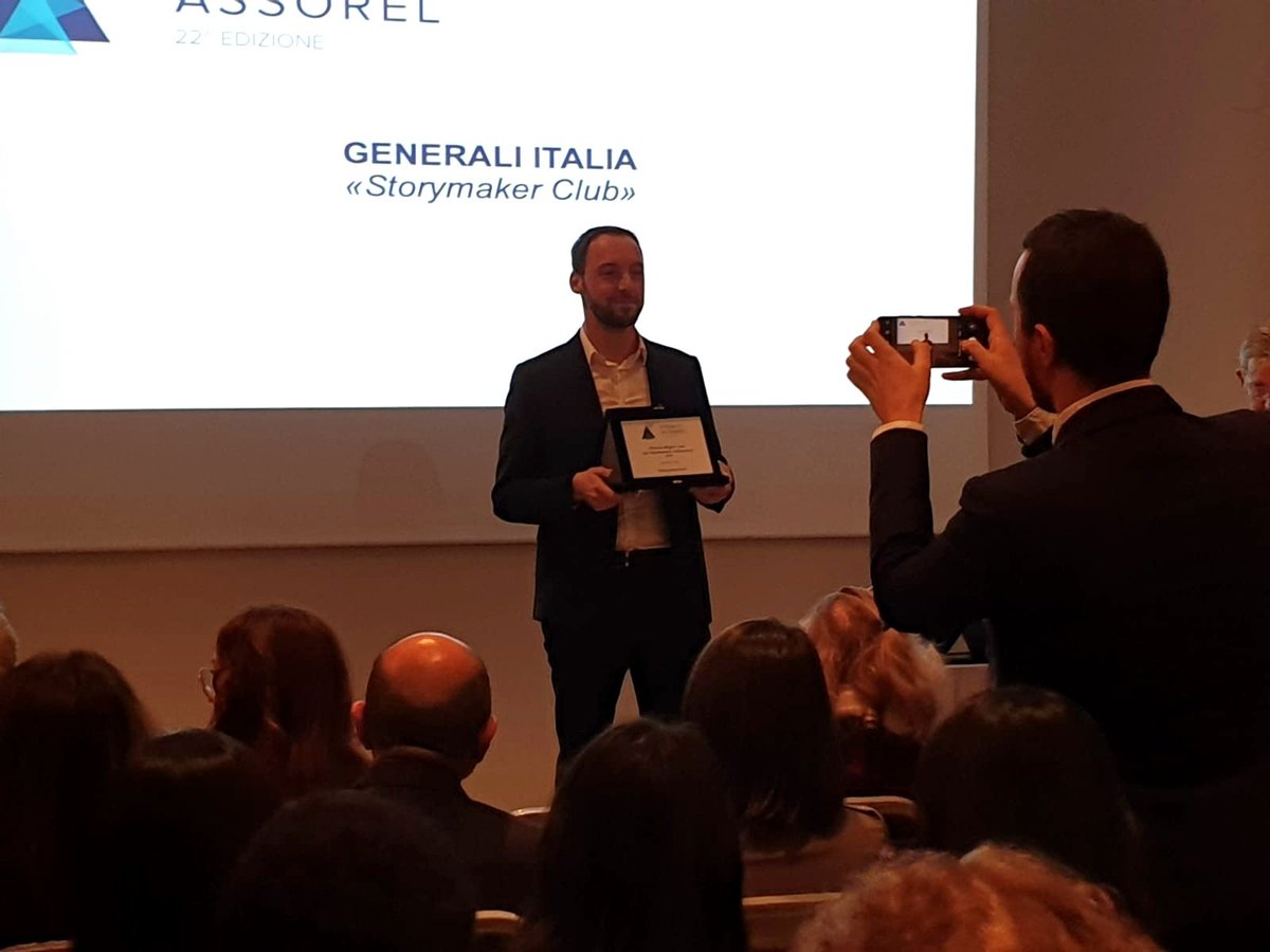 SidotiAndrea's tweet image. Complimenti a @GeneraliItalia per la vittoria del #PremioAssorel grazie al progetto #StorymakerClub, a cui ho avuto il piacere di collaborare. Una volta anche da Storymaker! Grande @claudiorascio! 💙