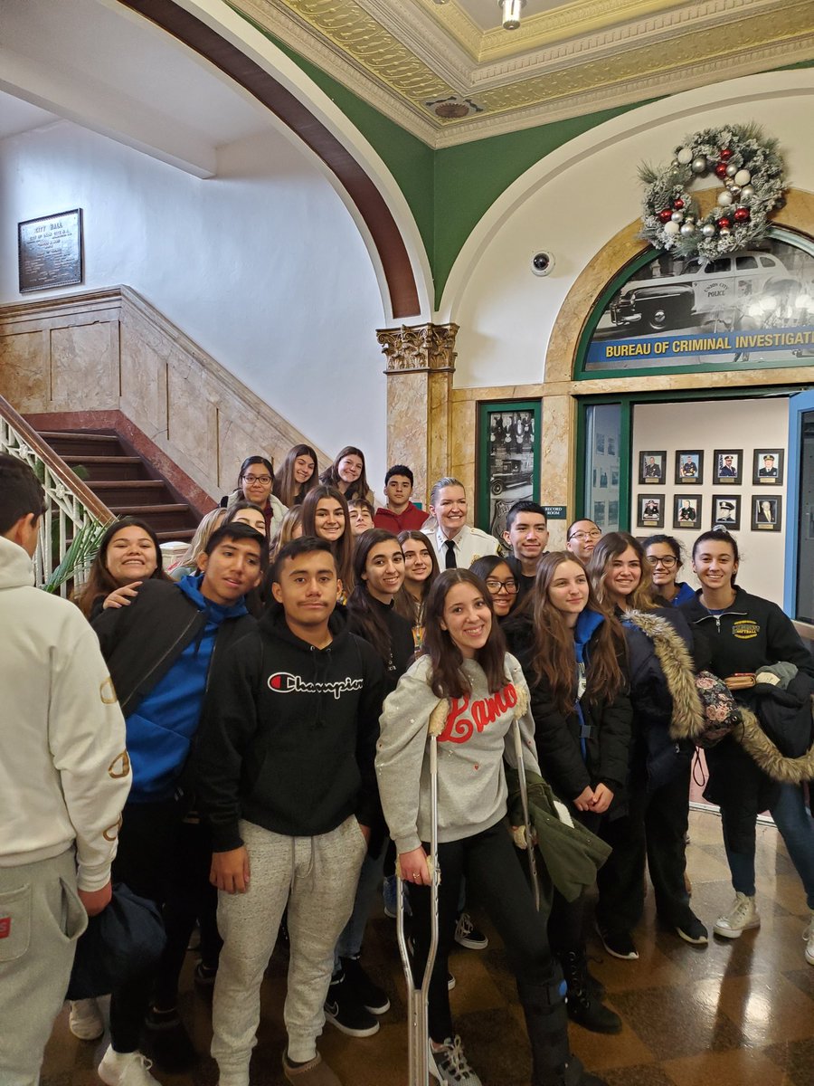 SpanishteachLhs's tweet photo. On our annual cross curricular class trip.  History and World Language to Union City. We met the first female Police Chief of Union City, visited the county clerk and commissioners offices and finished off with lunch at  La Churreria. https://t.co/dAqmEkSfvL