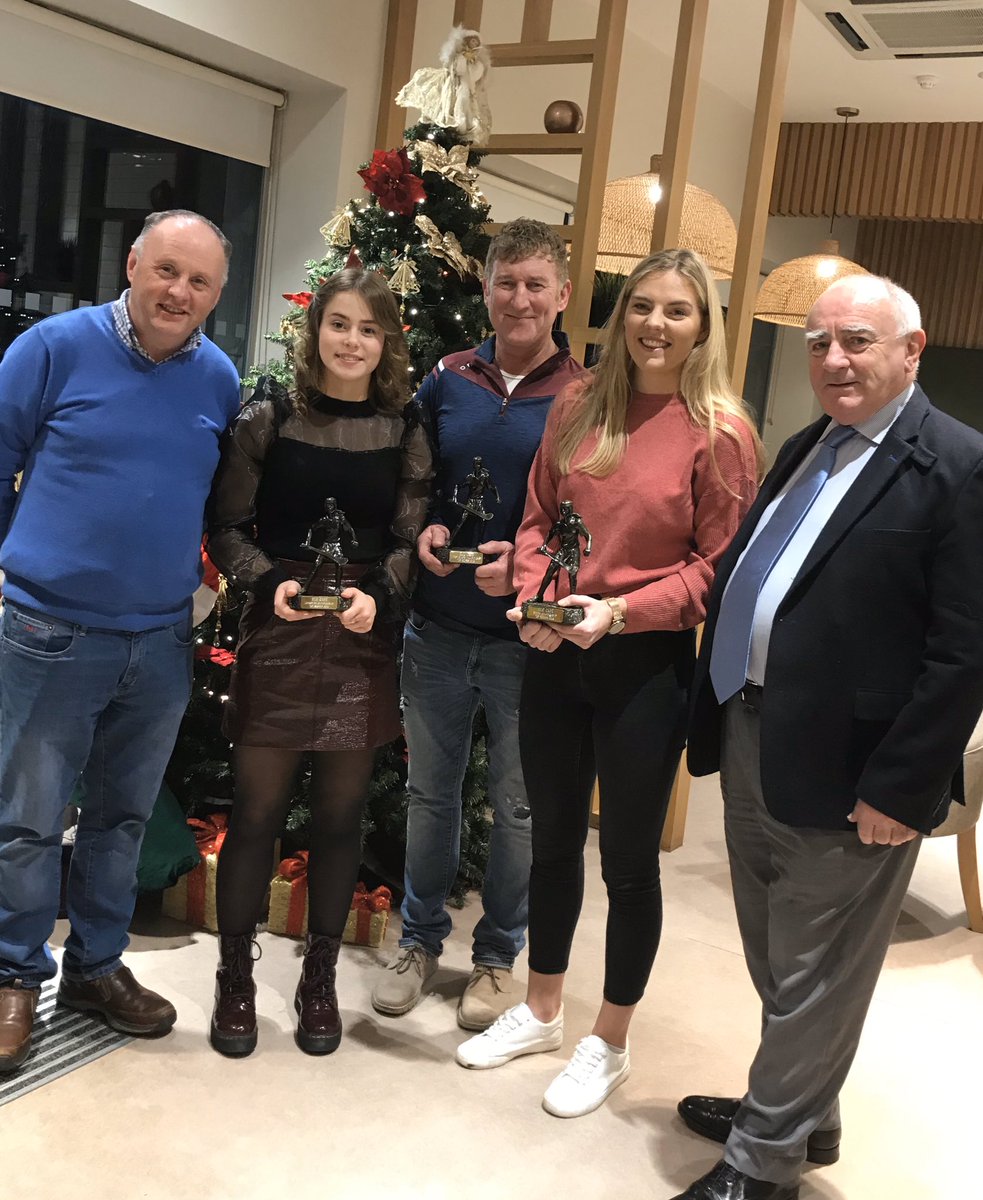 OfficialClareCamogie tweet media