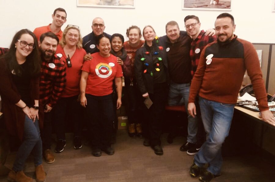 retailLdr_josh's tweet image. Thank you Kira for all your hard work at #T2729 !!! Best of luck... live it up in Cali!