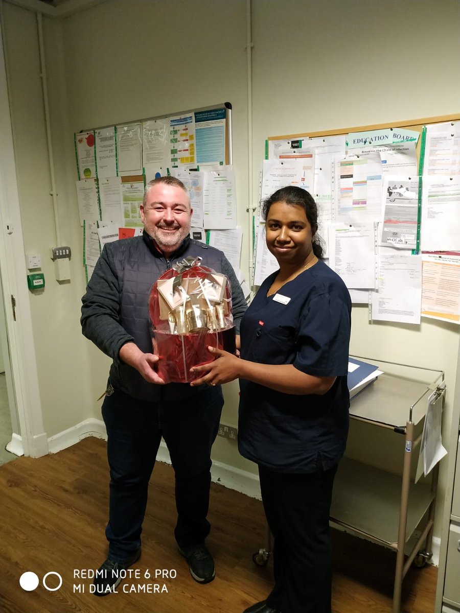 DroghedaSOP's tweet photo. Thank you so much to @endawhite_ for his very generous donation to the Cottage Hospital Christmas raffle being held to raise funds for the resident’s comfort fund. Raffle tickets available from staff on the ward...good luck everyone 🤞🏼🤞🏼. Thanks Enda!! 👏🏻👏🏻 https://t.co/p2xqDAdiA5