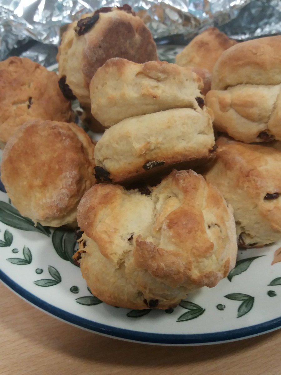 KateLyons tweet media