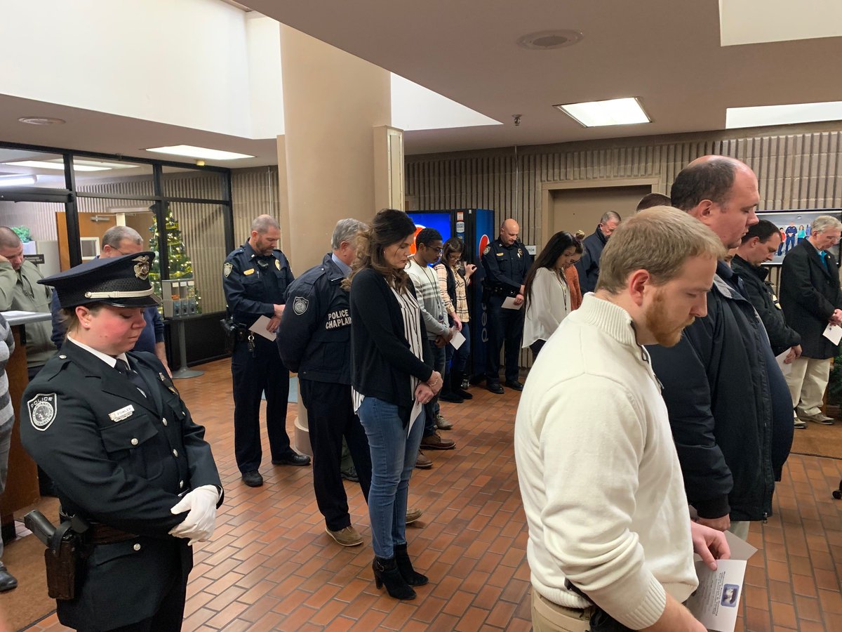 BurlingtonNC_PD's tweet photo. The afternoon, the Burlington Police Department held an End of Watch ceremony for Sonny Vaughn, the only Burlington police officer ever killed in the line of duty. Relatives of Sonny Vaughn joined members of our police department to pay tribute this afternoon. https://t.co/ncnu0RTJbx