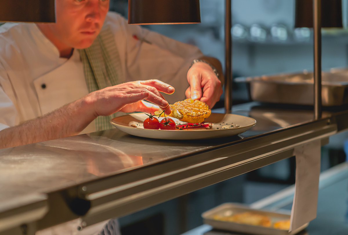 Chef Mark plating up! Great views of the open kitchen in Mayfly Restaurant #mayflyrestaurant #openkitchen #cheflife #carltondublinairport #dublinairport #businessallstars