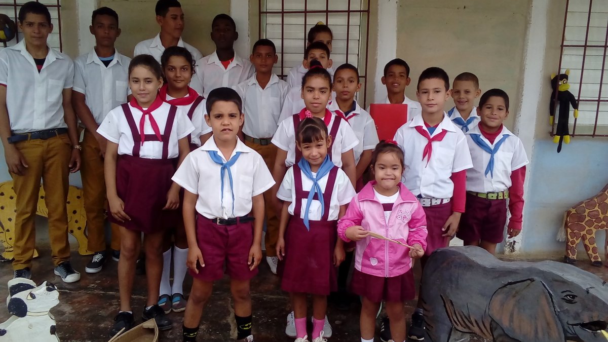 EducaJM's tweet photo. El día internacional de las personas con discapacidad es celebrado por la Enseñanza Especial.  Construyendo un futuro sin barreras.#SomosCuba #elsa_ena #DiazCanelB,  #CubaMined #BrunoRguezP #Cuba #DrRobertoMOjeda #Tunaeduca #EducaJM #SerranoSaery #YanetHzP #mora_aly https://t.co/Nv6ygGBzns
