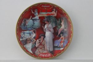 GoodOleTom's tweet photo. https://t.co/BKi47S0UXx #christmas #CocaCola https://t.co/upB5fiCXWw