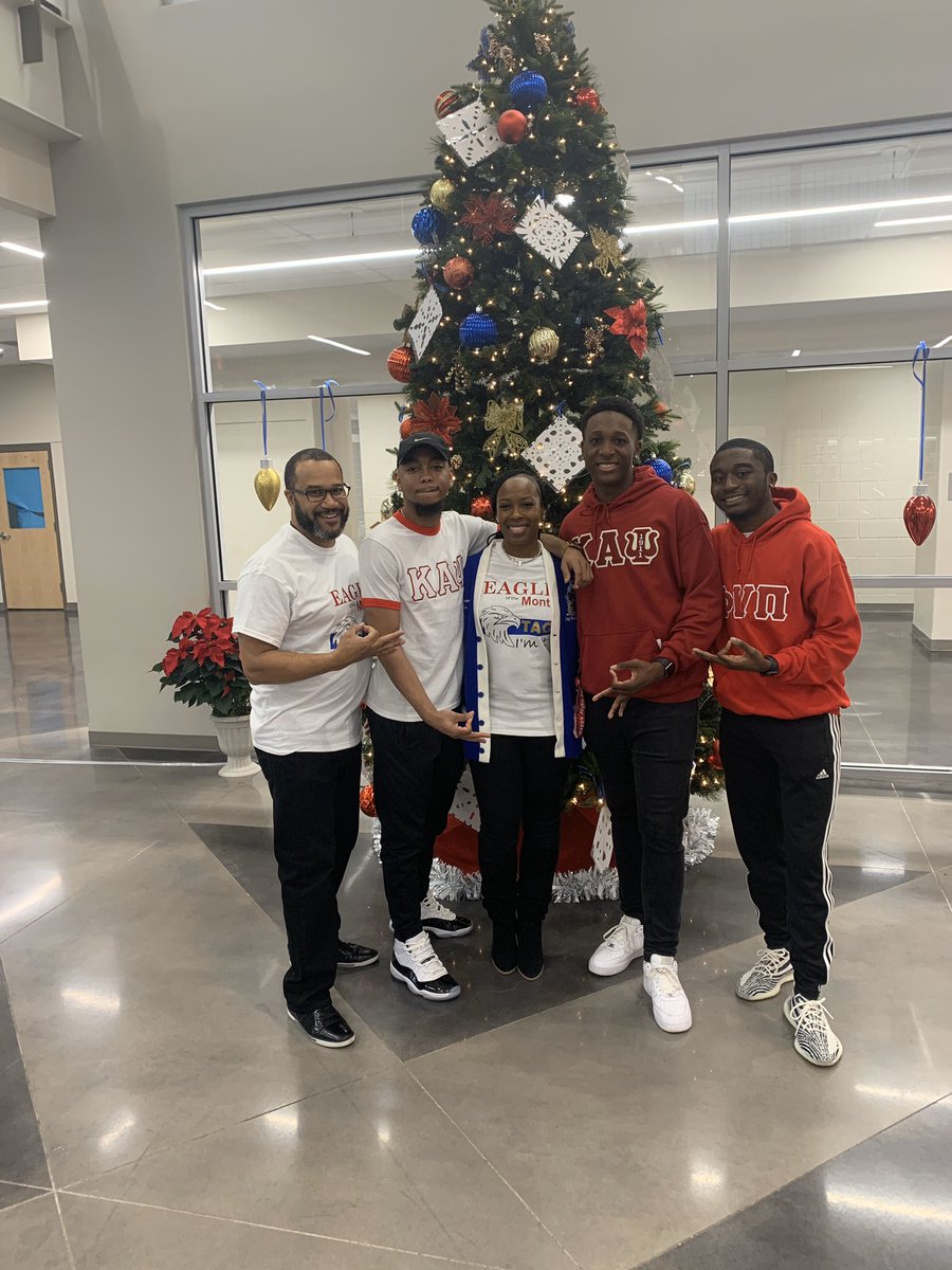 DocSTEM's tweet photo. Some of my fraternity bros from the #OmicronIota chapter of @kapsi1911 stopped by to collect ๐ wish lists from some of our top ๐ฉ๐ฝโ๐ซ ๐จ๐ฝโ๐ซs. @nfacnupes @oinupes @kennesawstate @WeemsYolanda @marcopitts @DrSharpe3 @pattoneducator @creightonbryan #onekappa #neos #santacomesDec19 https://t.co/38wSuKEAc8