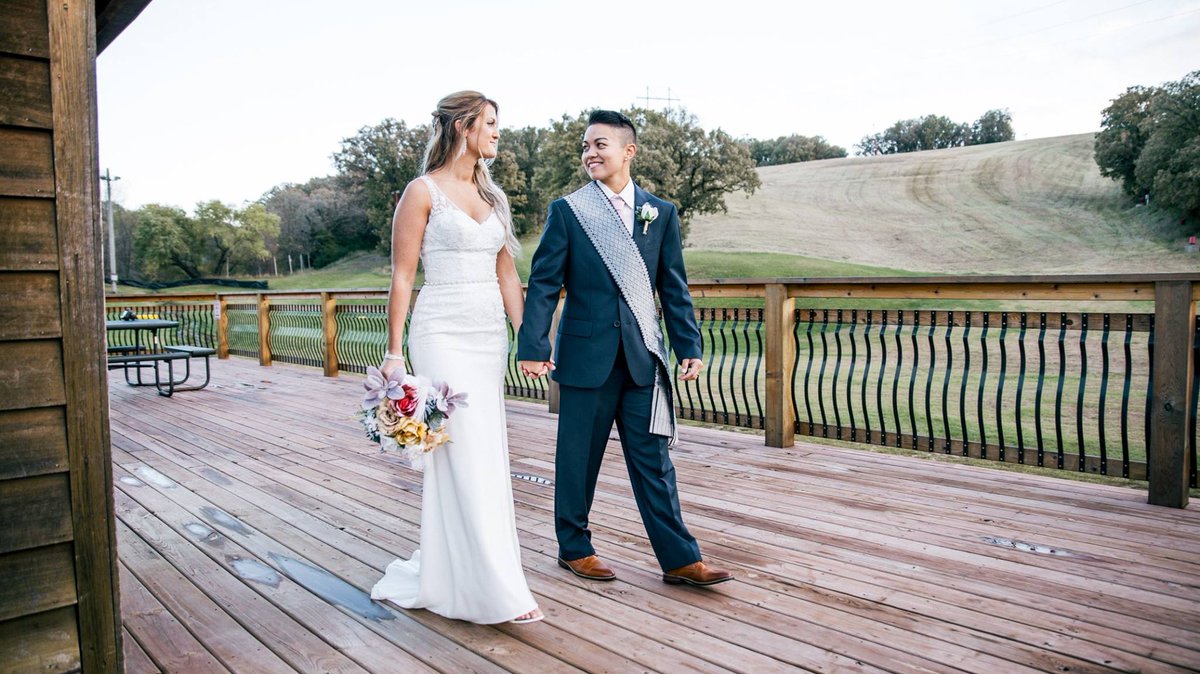 Imagine exchanging your vows in a rustic setting with scenic views. Plan on having a great event when you choose The Lodge at Great Bear as your venue. Meet with the professionals at the GGW Bridal Showcase Jan 19, 2020...eventbrite.com/o/black-inc-ev…
greatbearpark.com/weddings