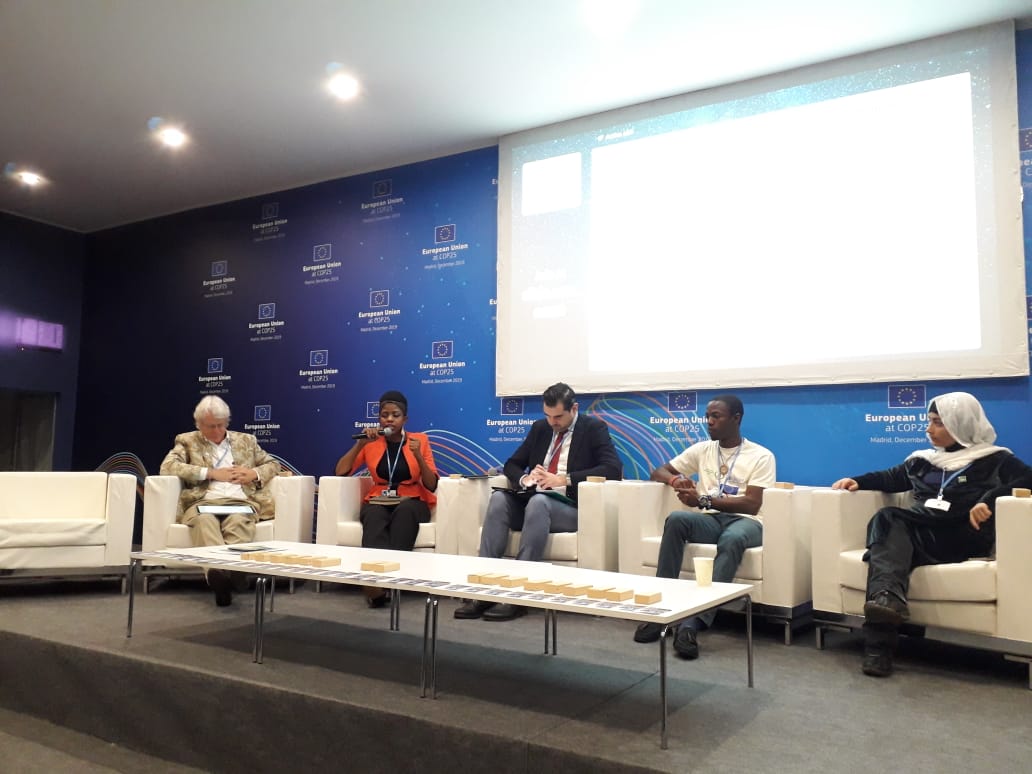 Kuda_Dhliwayo's tweet photo. What a conversation we had on "Creating #climateaction through business opportunities for youths", in this @SNVworld side event at #COP25. Youths need support to overcome bottlenecks that inhibit them from creating #Greenjobs. I'm honoured to have shared my experiences. https://t.co/s0WSOQt6Dy