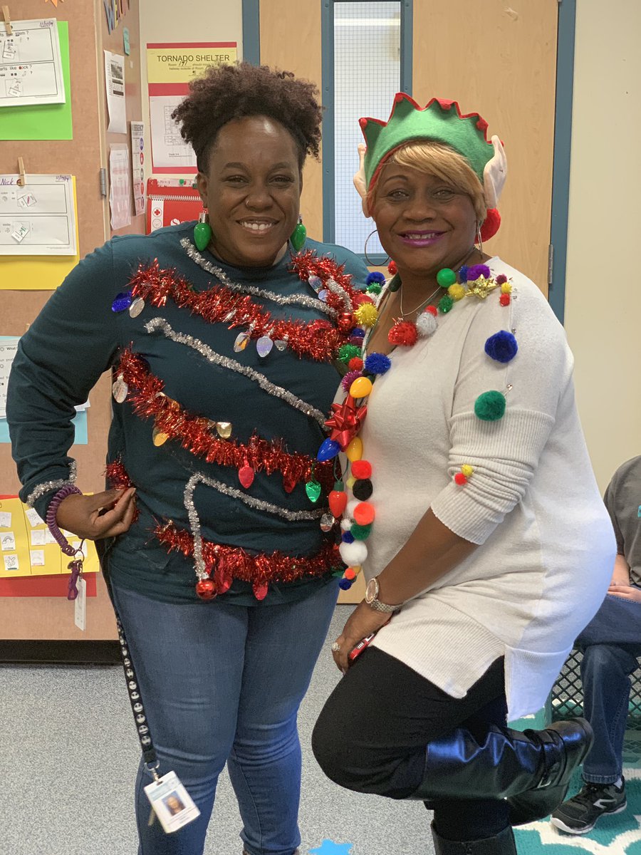SCLAY40's tweet photo. #UglySweaterSpring @Clark_Cats https://t.co/czI0ySwbYC