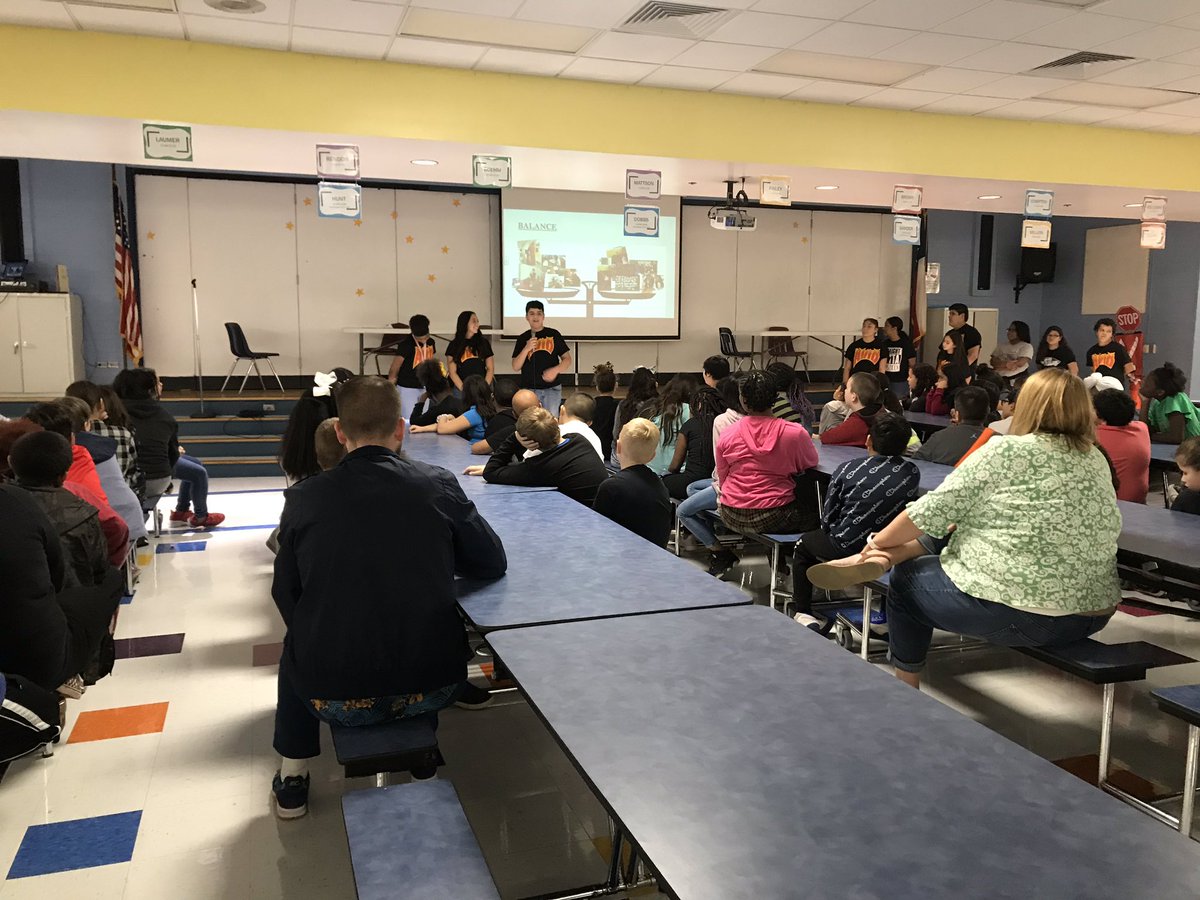 jbullockKMSAVID's tweet photo. Clear Spring students were treated to a presentation by Krueger Middle School AVID students.#StudentLeaders #ClearSpringElementary #iteachavid #rootedkrueger #falconsriseup #theneisdway #thisisavid @etrevi12 @PRINCIPALRUBIO @NEISDLeads @CounselorKMS @McFly_TX https://t.co/Nqxr9L8Jr4